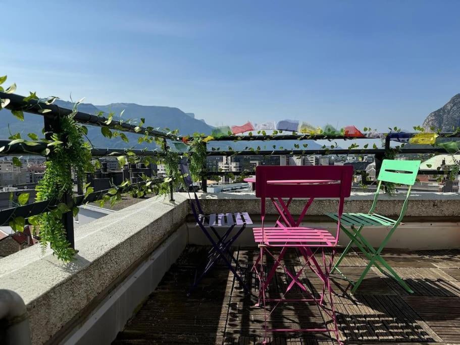 Le Rooftop Calme Et Terrasse A 1 Minute De La Gare Grenoble Exterior foto